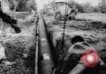 Standbild Ölpipeline Arkansas United States USA, 1942, aus Sekunde 48 historischem Filmmaterial Videoclip 65675069132