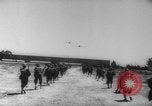 Standbild philippinischen Soldaten California United States USA, 1942, aus Sekunde 37 historischem Filmmaterial Videoclip 65675069135