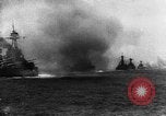 Standbild einer Seeschlacht Salomonen, 1942, aus Sekunde 9 historischem Filmmaterial Videoclip 65675069138