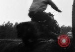 Standbild dispatch Riders United States USA, 1943, aus Sekunde 22 historischem Filmmaterial Videoclip 65675069150