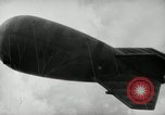 Standbild barrage Balloons North Carolina United States USA, 1941, aus Sekunde 24 historischem Filmmaterial Videoclip 65675069168