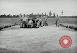 Standbild barrage Balloons North Carolina United States USA, 1941, aus Sekunde 57 historischem Filmmaterial Videoclip 65675069168