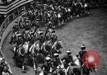 Standbild National Horse Show New York United States USA, 1937, aus Sekunde 12 historischem Filmmaterial Videoclip 65675069214