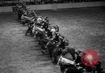 Standbild National Horse Show New York United States USA, 1937, aus Sekunde 23 historischem Filmmaterial Videoclip 65675069214