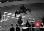 Standbild National Horse Show New York United States USA, 1937, aus Sekunde 54 historischem Filmmaterial Videoclip 65675069214