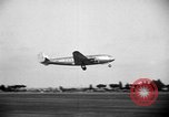 Immagine di Douglas DC-4 Santa Monica California USA, 1938, secondo 21 filmato di repertorio 65675069230