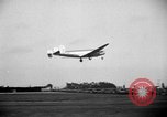 Immagine di Douglas DC-4 Santa Monica California USA, 1938, secondo 23 filmato di repertorio 65675069230