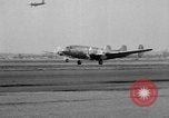 Immagine di Douglas DC-4 Santa Monica California USA, 1938, secondo 43 filmato di repertorio 65675069230