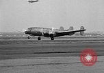 Immagine di Douglas DC-4 Santa Monica California USA, 1938, secondo 44 filmato di repertorio 65675069230