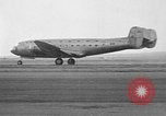 Immagine di Douglas DC-4 Santa Monica California USA, 1938, secondo 51 filmato di repertorio 65675069230