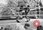 Standbild Joe Louis schießen und Boxen Pompton Lakes New Jersey USA, 1938, aus Sekunde 17 historischem Filmmaterial Videoclip 65675069238