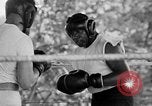 Standbild Joe Louis schießen und Boxen Pompton Lakes New Jersey USA, 1938, aus Sekunde 28 historischem Filmmaterial Videoclip 65675069238