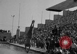 Standbild Olympischen Taucher Los Angeles California USA, 1938, aus Sekunde 25 historischem Filmmaterial Videoclip 65675069239