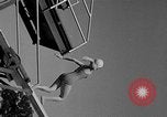 Standbild Olympischen Taucher Los Angeles California USA, 1938, aus Sekunde 32 historischem Filmmaterial Videoclip 65675069239