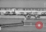 Standbild Krieg Admiral Aqueduct New York USA, 1938, aus Sekunde 23 historischem Filmmaterial Videoclip 65675069240