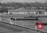 Standbild Krieg Admiral Aqueduct New York USA, 1938, aus Sekunde 29 historischem Filmmaterial Videoclip 65675069240