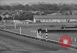 Standbild Krieg Admiral Aqueduct New York USA, 1938, aus Sekunde 30 historischem Filmmaterial Videoclip 65675069240