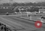 Standbild Krieg Admiral Aqueduct New York USA, 1938, aus Sekunde 32 historischem Filmmaterial Videoclip 65675069240