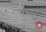 Standbild Krieg Admiral Aqueduct New York USA, 1938, aus Sekunde 45 historischem Filmmaterial Videoclip 65675069240