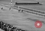 Standbild Krieg Admiral Aqueduct New York USA, 1938, aus Sekunde 46 historischem Filmmaterial Videoclip 65675069240