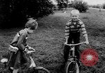 Standbild quintuplets geboren South Dakota United States USA, 1963, aus Sekunde 15 historischem Filmmaterial Videoclip 65675069241