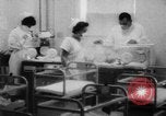 Standbild quintuplets geboren South Dakota United States USA, 1963, aus Sekunde 34 historischem Filmmaterial Videoclip 65675069241