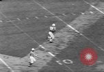Standbild American-Football-Spiel Baltimore Maryland USA, 1963, aus Sekunde 17 historischem Filmmaterial Videoclip 65675069243