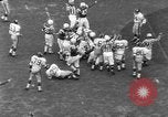 Standbild American-Football-Spiel Baltimore Maryland USA, 1963, aus Sekunde 33 historischem Filmmaterial Videoclip 65675069243