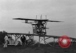 Standbild Fuß angetriebene Flugzeug Baltimore Maryland USA, 1936, aus Sekunde 22 historischem Filmmaterial Videoclip 65675069255