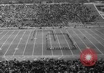 Standbild American Football Match United States USA, 1961, aus Sekunde 15 historischem Filmmaterial Videoclip 65675069259
