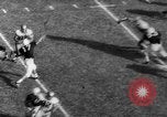 Standbild American Football Match United States USA, 1961, aus Sekunde 31 historischem Filmmaterial Videoclip 65675069259