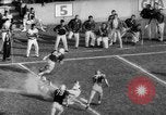 Standbild American Football Match United States USA, 1961, aus Sekunde 34 historischem Filmmaterial Videoclip 65675069259