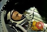 Immagine di John Glenn United States USA, 1962, secondo 16 filmato di repertorio 65675069271
