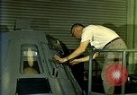 Immagine di John Glenn United States USA, 1962, secondo 27 filmato di repertorio 65675069271
