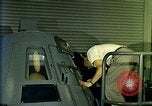 Immagine di John Glenn United States USA, 1962, secondo 38 filmato di repertorio 65675069271