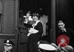Immagine di Eleanor Roosevelt tours negli Stati Uniti United States USA, 1933, secondo 24 filmato di repertorio 65675069296