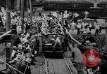 Immagine di Eleanor Roosevelt tours negli Stati Uniti United States USA, 1933, secondo 50 filmato di repertorio 65675069296