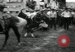 Image Horse Rodeo Calgary Canada, 1949, de la seconde 30 séquences d'archives historiques vidéo 65675069319