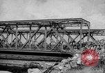 Standbild Deutsche Truppen reparieren Brücke Polen, 1939, aus Sekunde 3 historischem Filmmaterial Videoclip 65675069323