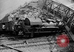 Standbild Deutsche Truppen reparieren Brücke Polen, 1939, aus Sekunde 27 historischem Filmmaterial Videoclip 65675069323