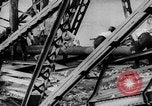 Standbild Deutsche Truppen reparieren Brücke Polen, 1939, aus Sekunde 47 historischem Filmmaterial Videoclip 65675069323