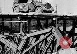 Standbild Deutsche Truppen reparieren Brücke Polen, 1939, aus Sekunde 57 historischem Filmmaterial Videoclip 65675069323