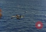 Standbild OS2U Kingfisher katapultiert Pazifik, 1945, aus Sekunde 45 historischem Filmmaterial Videoclip 65675069342
