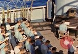 Immagine di USS Chester (CA-27) Oceano Pacifico, 1945, secondo 15 filmato di repertorio 65675069344