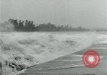 Image crues du Danube l'Europe, 1954, de la seconde 15 séquences d'archives historiques vidéo 65675069354