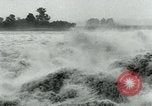 Image crues du Danube l'Europe, 1954, de la seconde 21 séquences d'archives historiques vidéo 65675069354