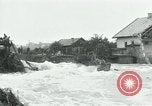 Image crues du Danube l'Europe, 1954, de la seconde 22 séquences d'archives historiques vidéo 65675069354
