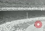 Standbild All Star Baseball match Cleveland Ohio USA, 1954, aus Sekunde 5 historischem Filmmaterial Videoclip 65675069356