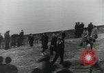 Immagine di Mare del Nord alluvione Kortgene Paesi Bassi, 1953, secondo 62 filmato di repertorio 65675069367