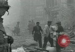 Standbild USA Soldaten von Isigny Frankreich, 1944, aus Sekunde 10 historischem Filmmaterial Videoclip 65675069375